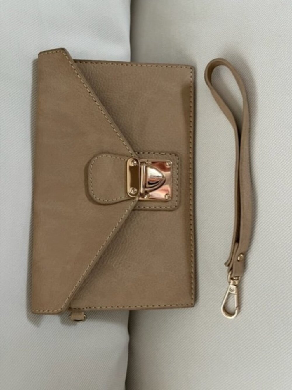TRAVEL ORGANISER / WRISTLET FAUX LEATHER NWOT